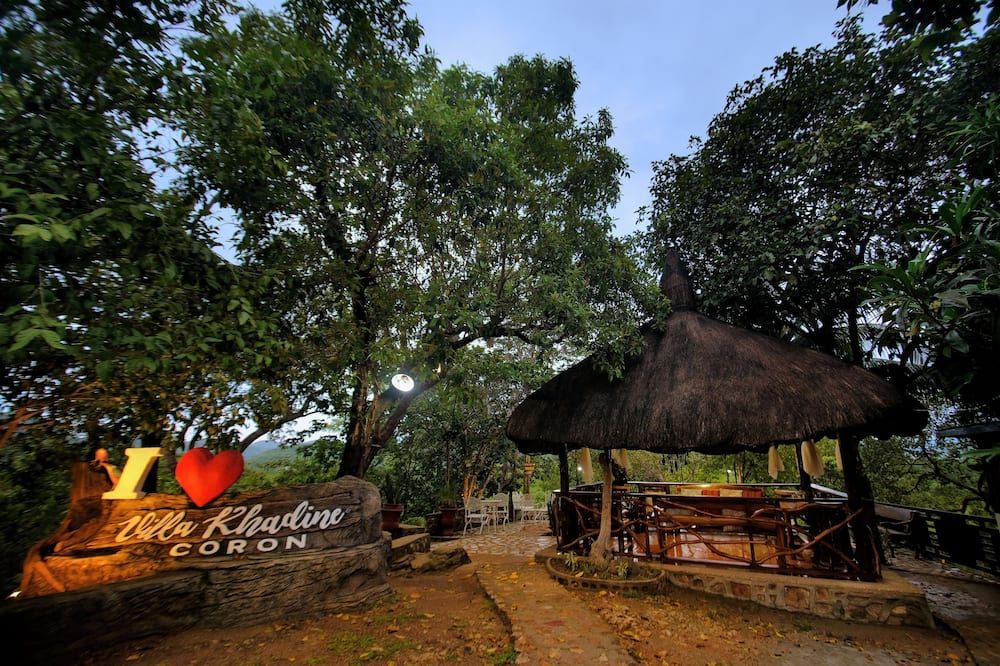 Pemandangan luar