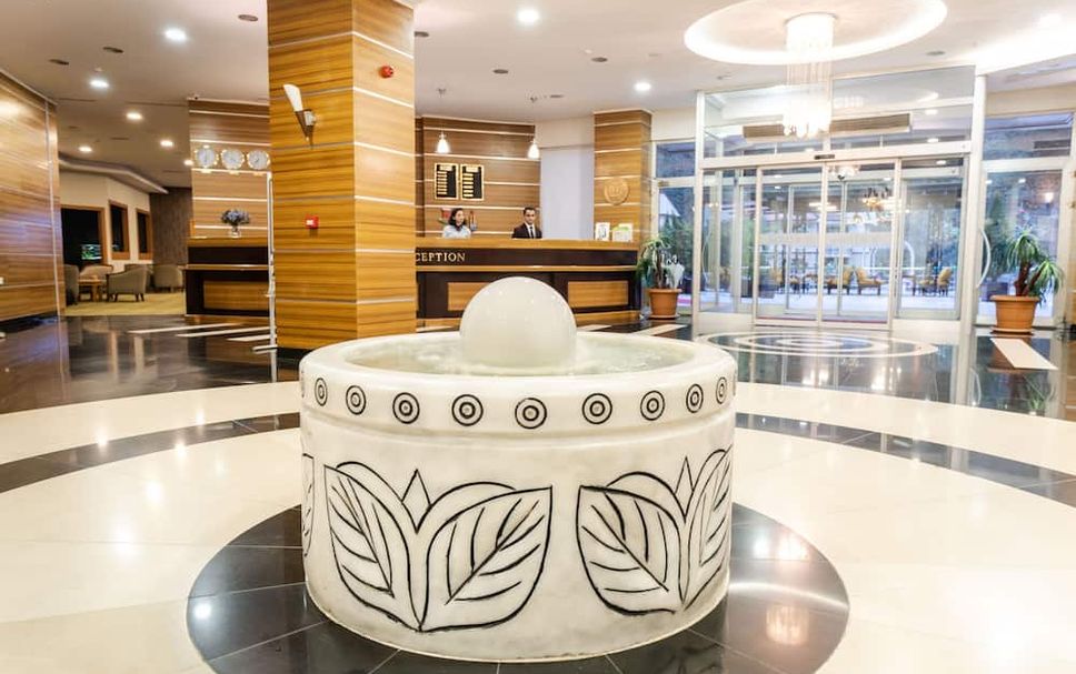 Meja Penyambut Tetamu Gambar