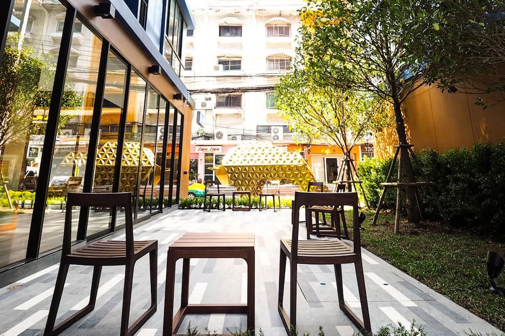 Patio Gambar