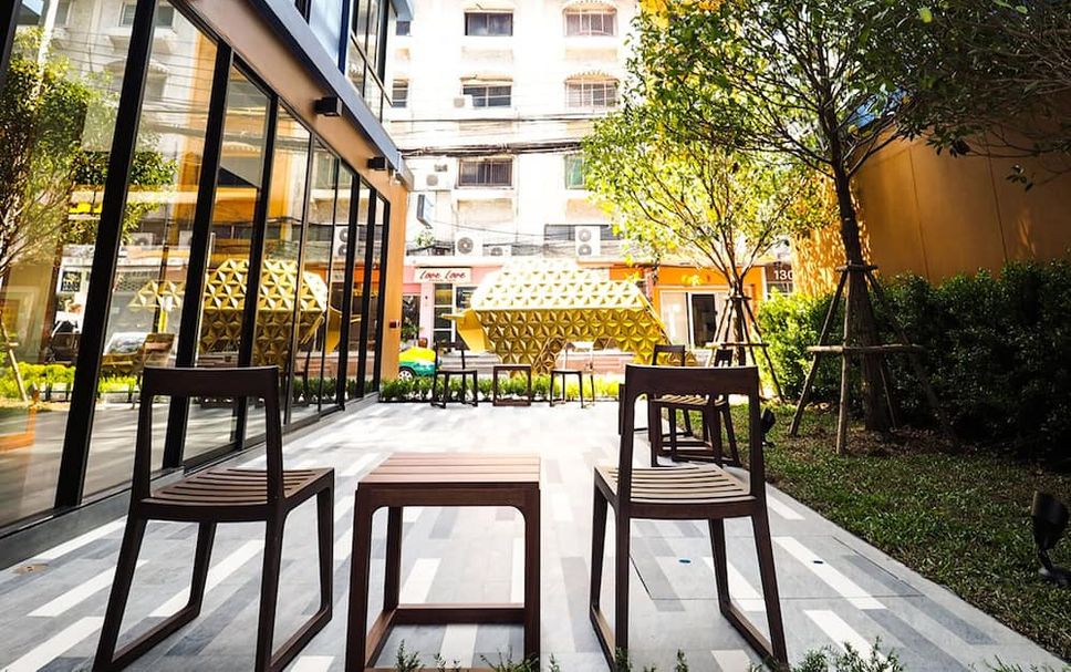 Patio Gambar