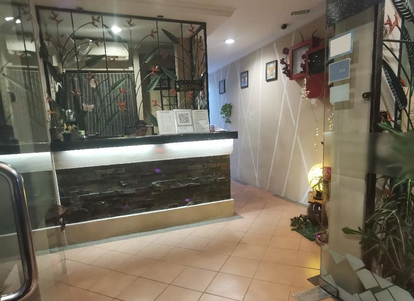 Meja Penyambut Tetamu Gambar