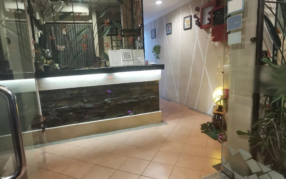 Meja Penyambut Tetamu Gambar