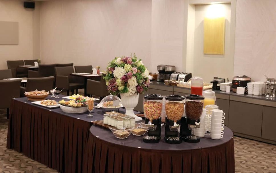 Buffet Gambar