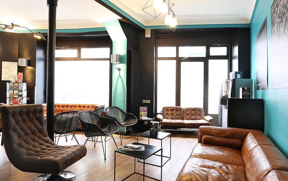 Balai Menunggu Gambar