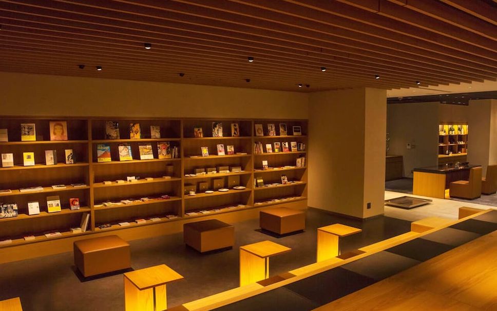 Balai Menunggu Gambar