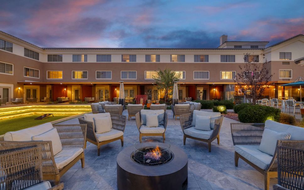 Patio Gambar