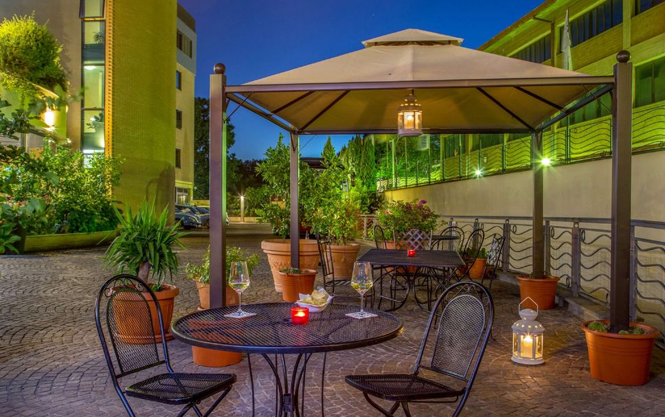 Patio Gambar