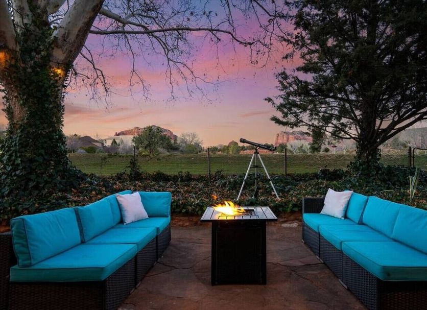 Patio Gambar
