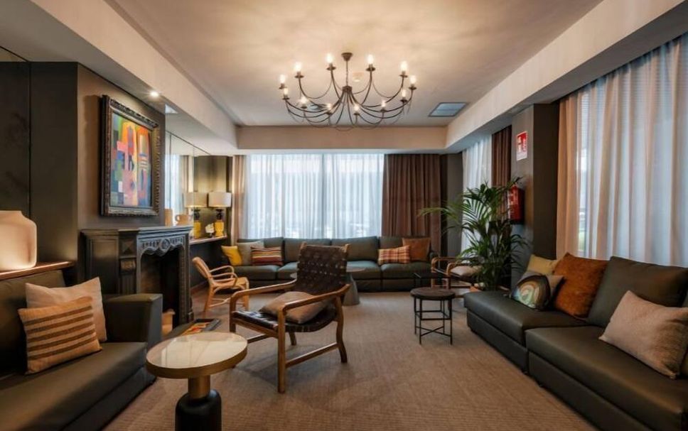 Balai Menunggu Gambar