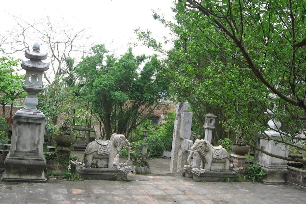 Pemandangan luar