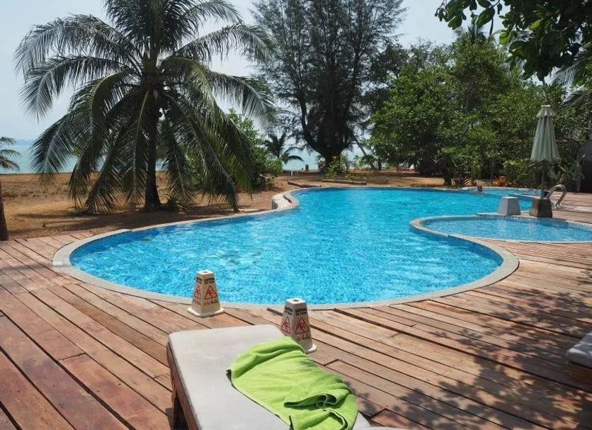 Kolam renang Gambar