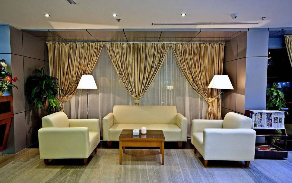 Balai Menunggu Gambar