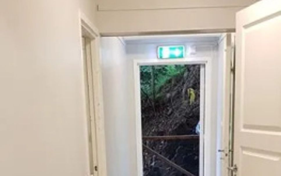 hallway Gambar