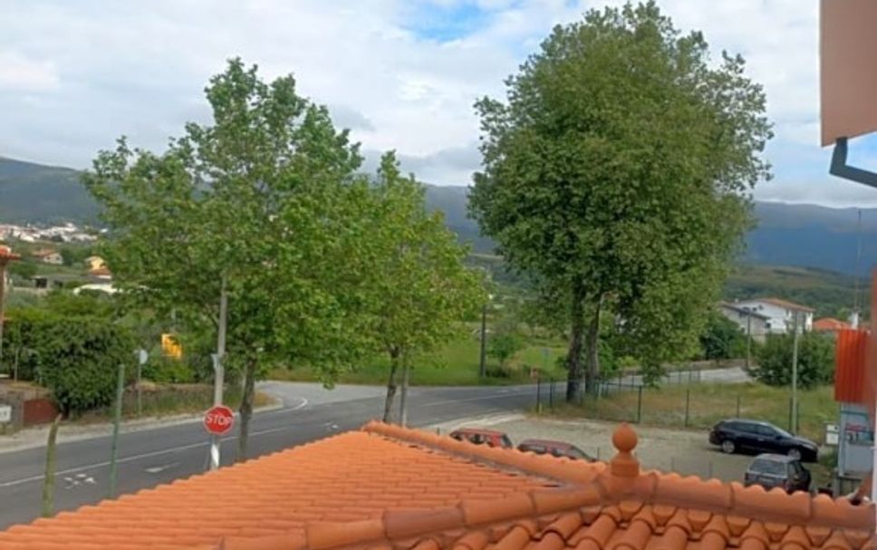 Balkoni Gambar