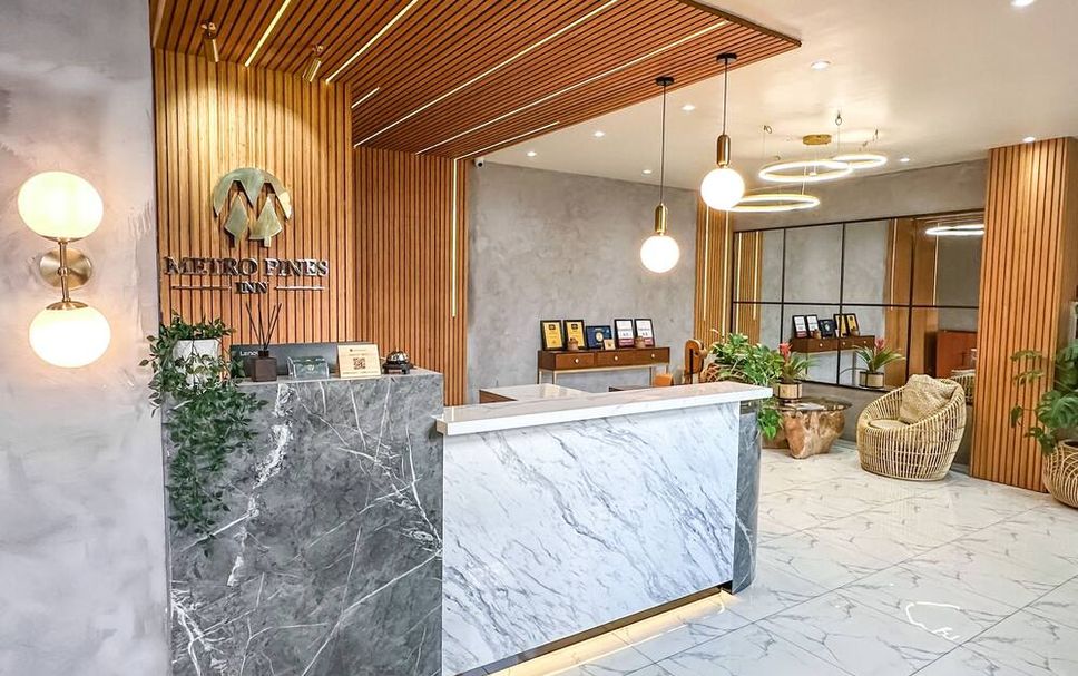 Meja Penyambut Tetamu Gambar