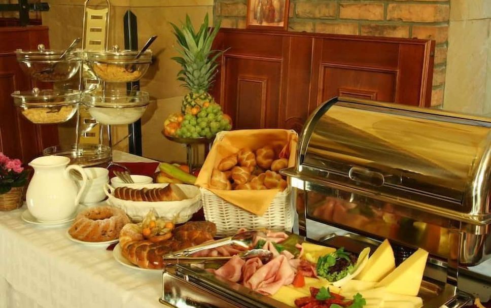 Buffet Gambar