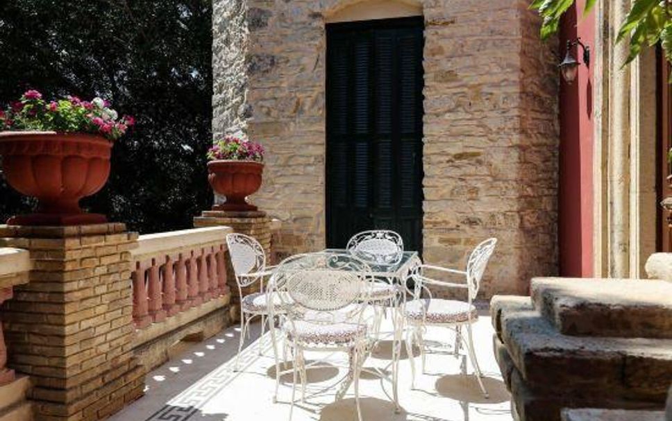 Patio Gambar