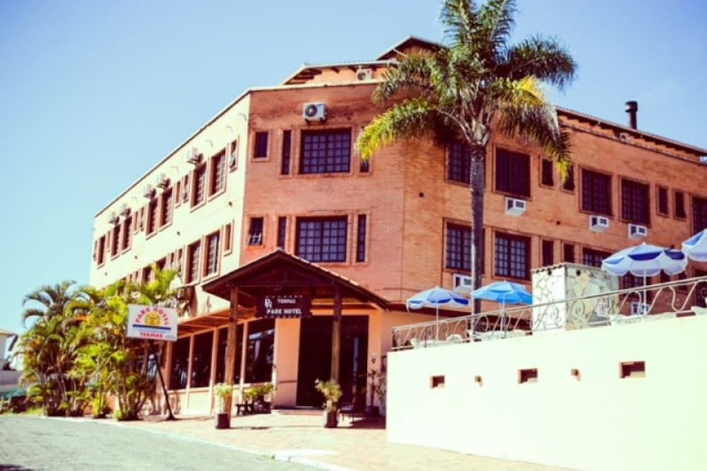 Bangunan