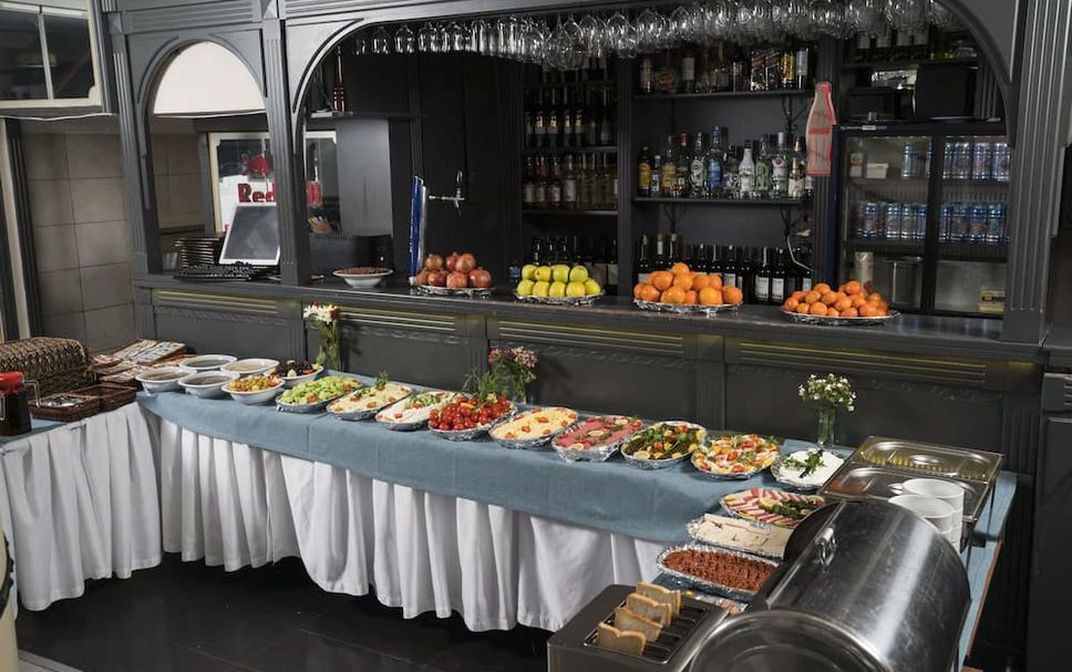 Buffet Gambar