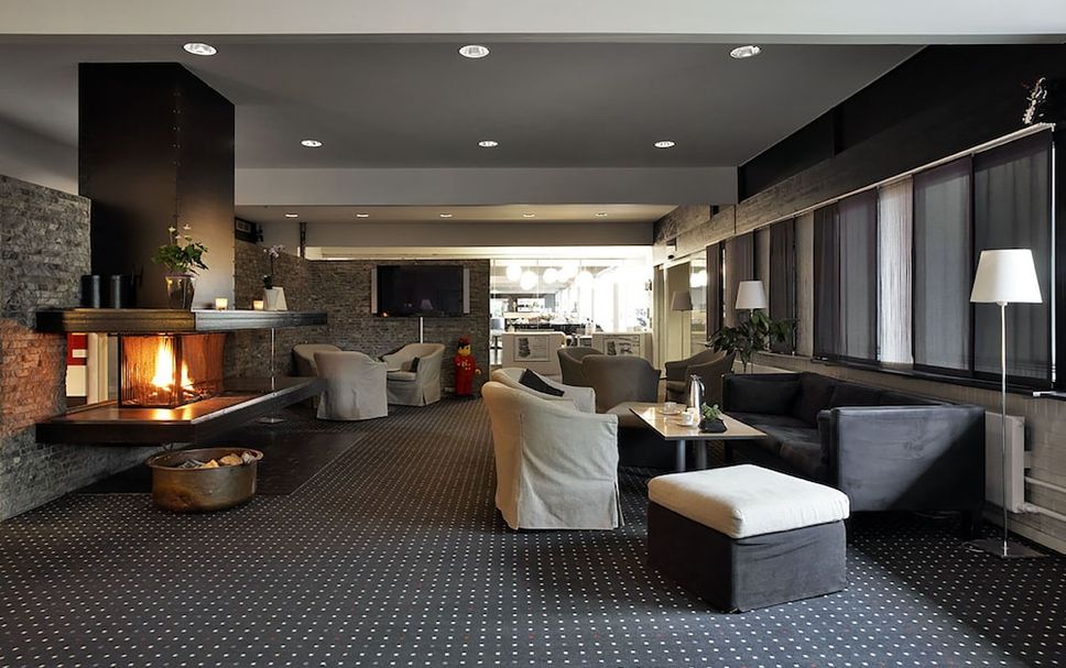 Balai Menunggu Gambar