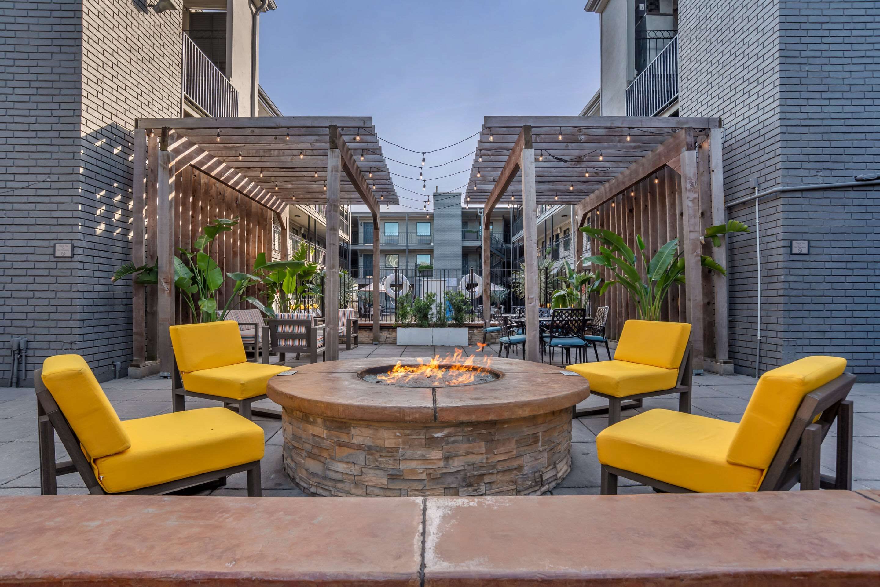 Patio Gambar