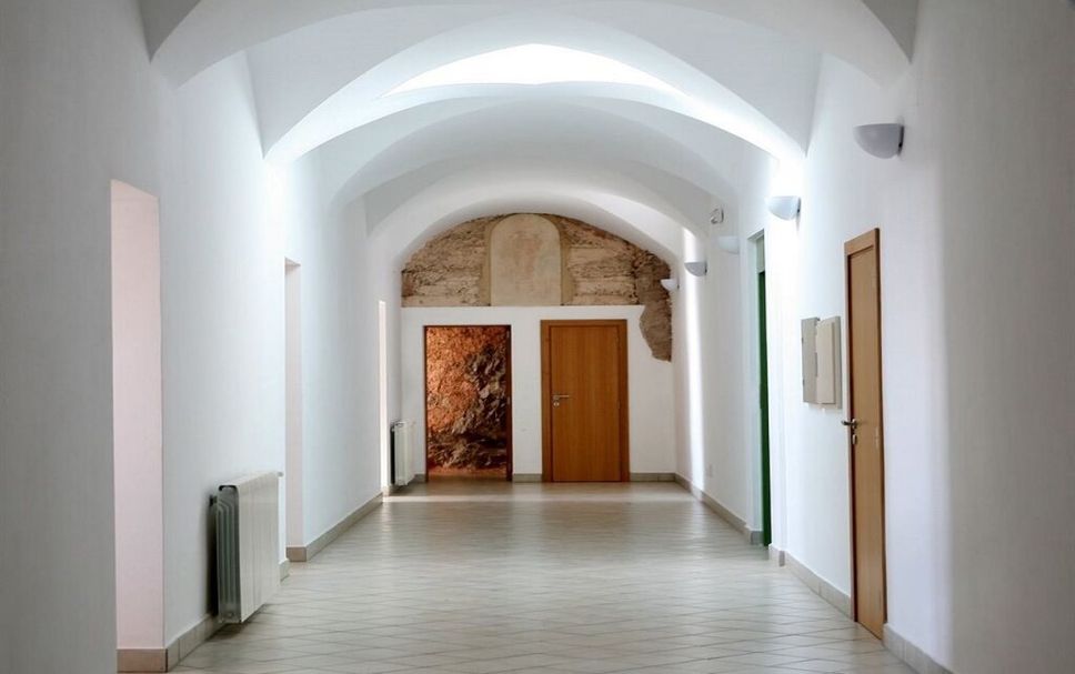 hallway Gambar