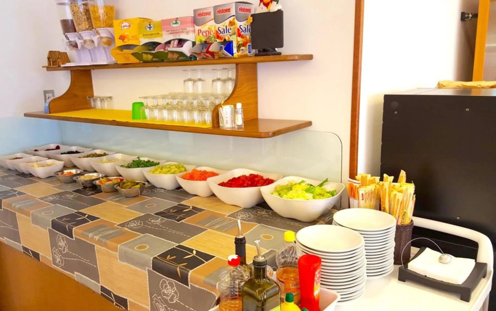 Buffet Gambar