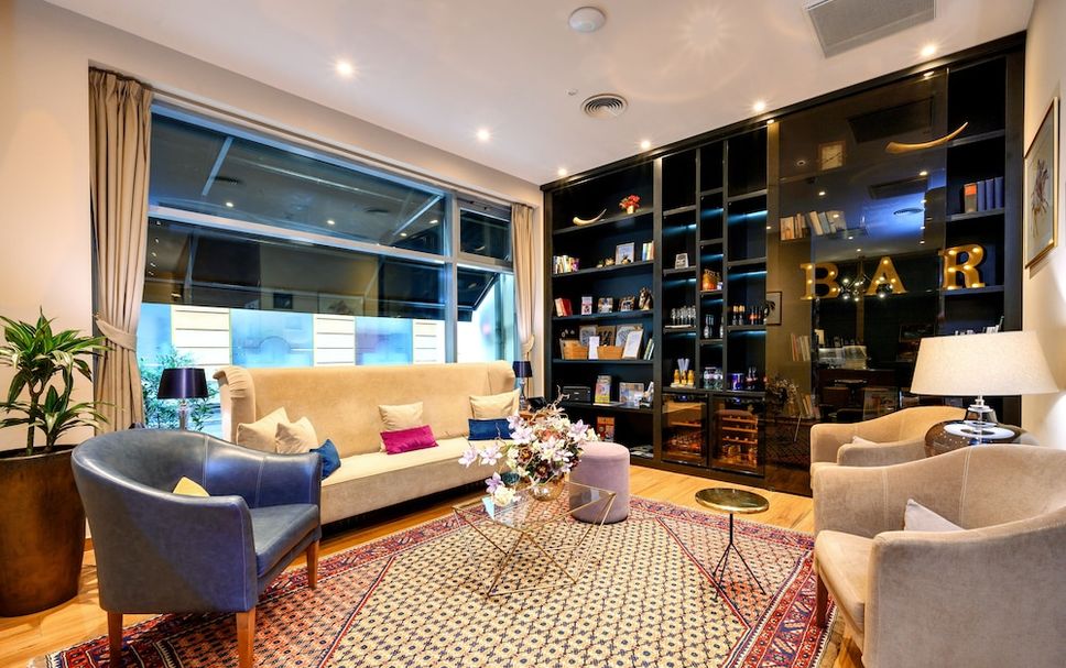 Balai Menunggu Gambar