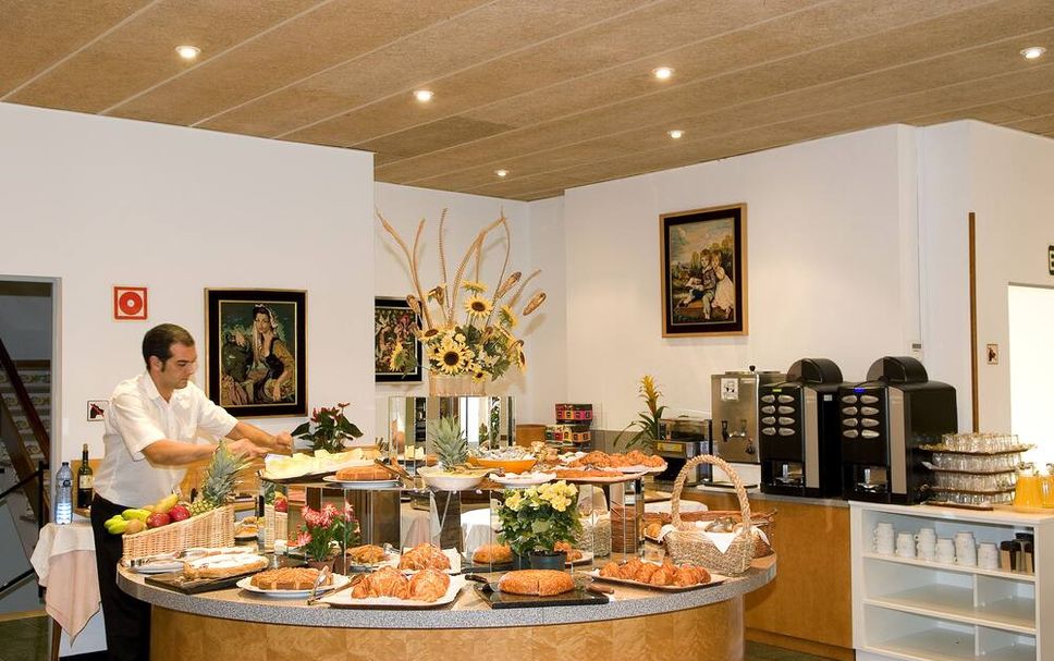 Buffet Gambar