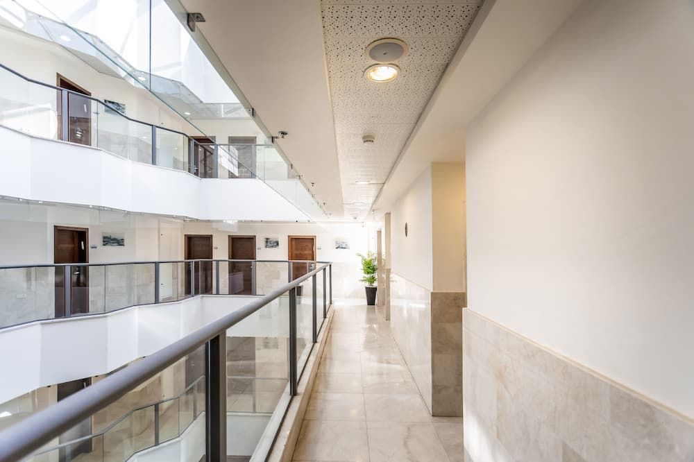 hallway Gambar