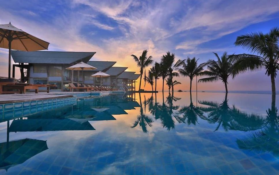 Kolam renang Gambar