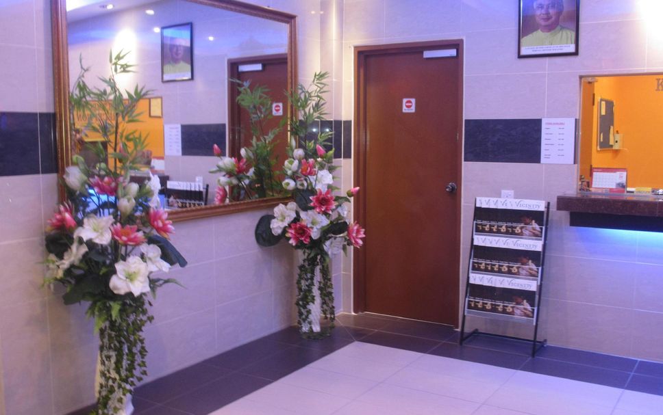 Meja Penyambut Tetamu Gambar