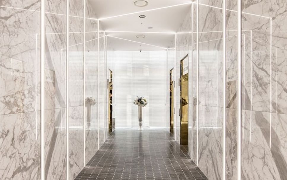 hallway Gambar