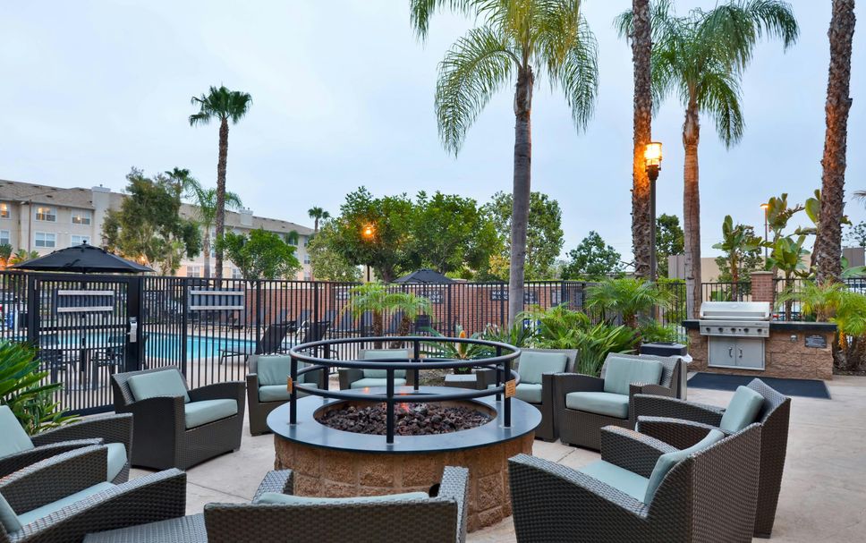 Patio Gambar