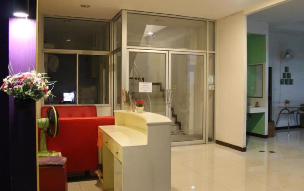 Meja Penyambut Tetamu Gambar