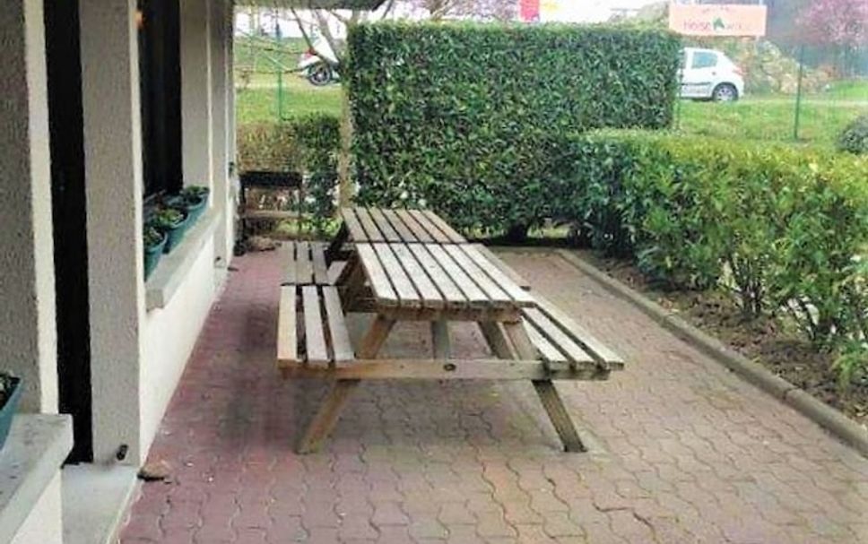 Patio Gambar