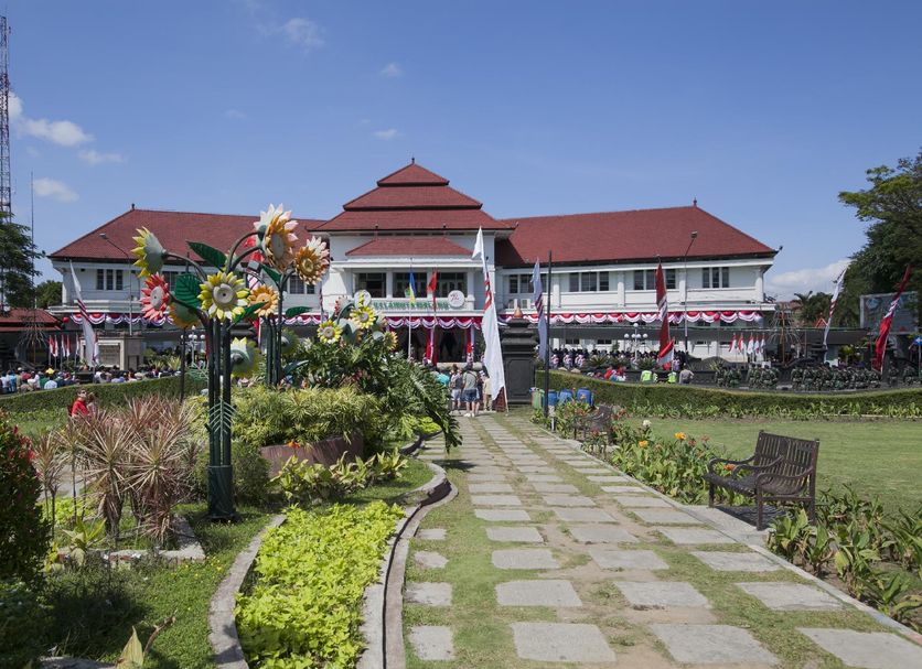 Bangunan Gambar
