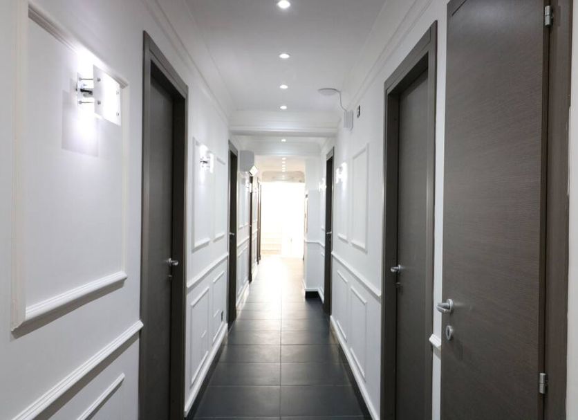 hallway Gambar
