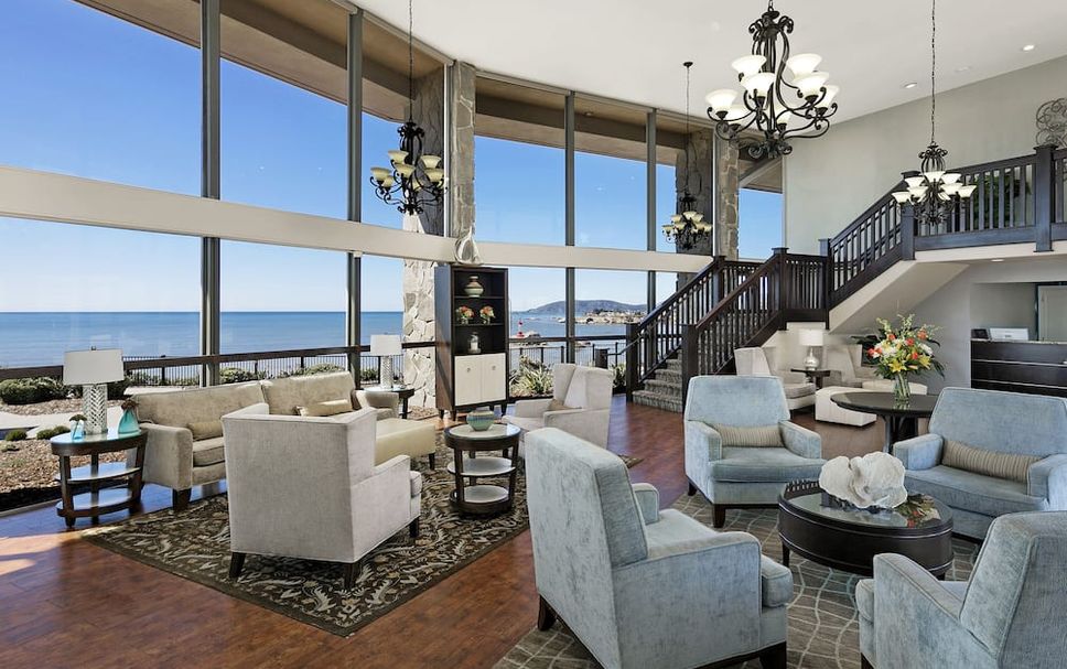 Balai Menunggu Gambar