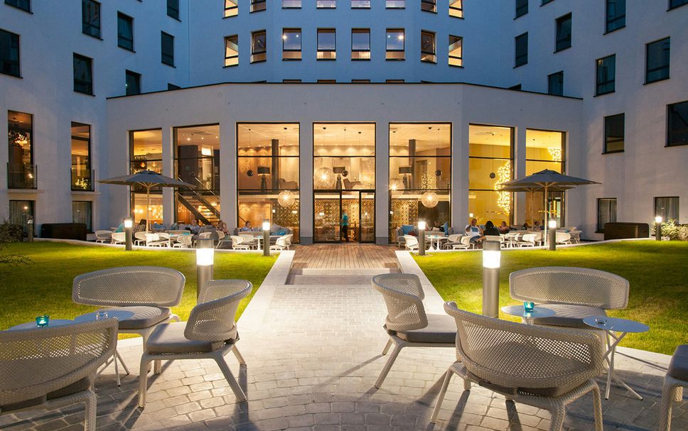 Patio Gambar