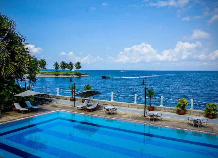 Kolam renang Gambar