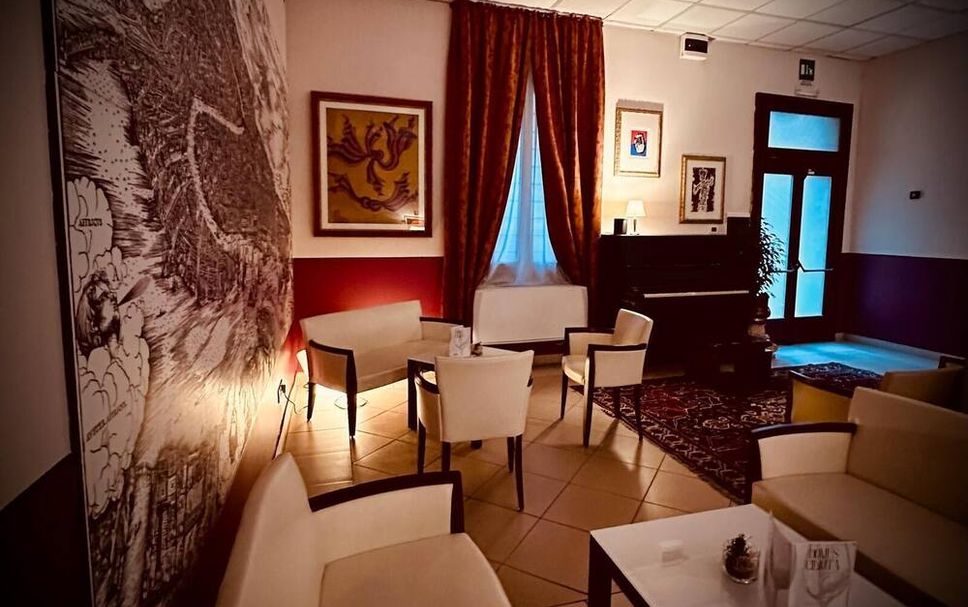 Balai Menunggu Gambar