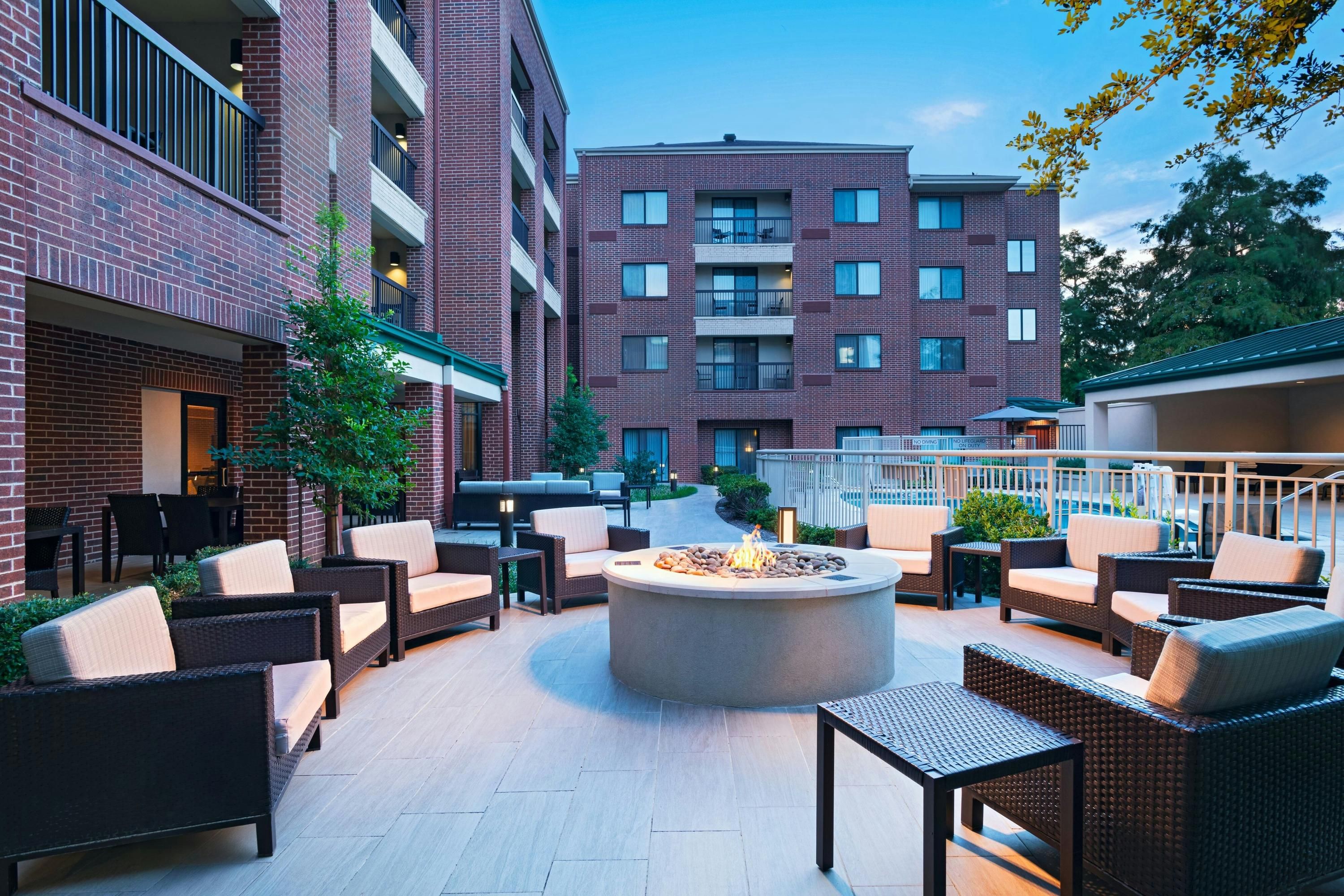 Patio Gambar