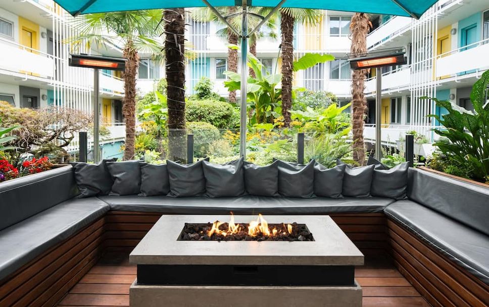 Patio Gambar