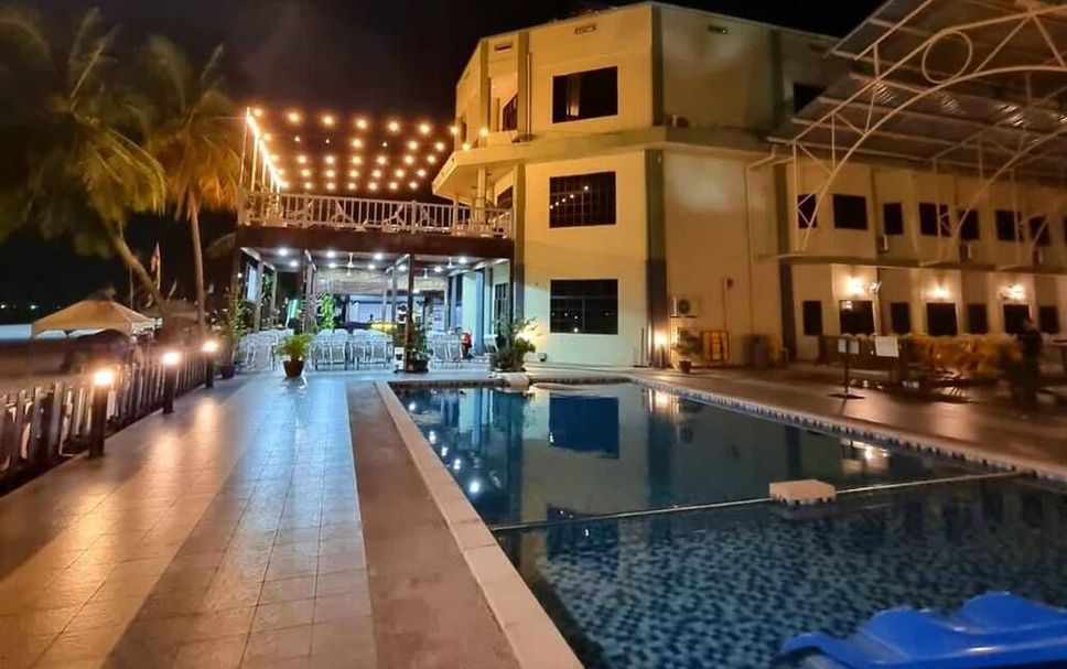 Kolam renang Gambar