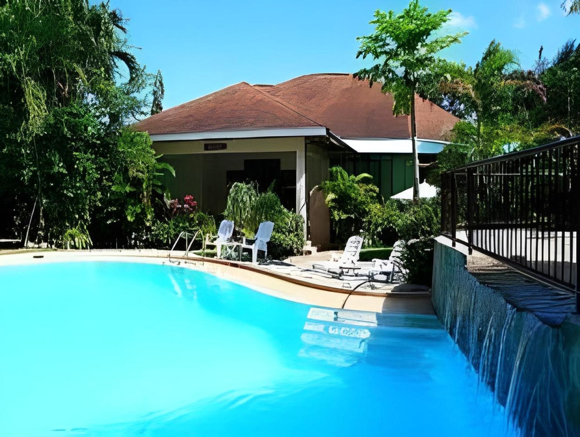 Kolam renang Gambar