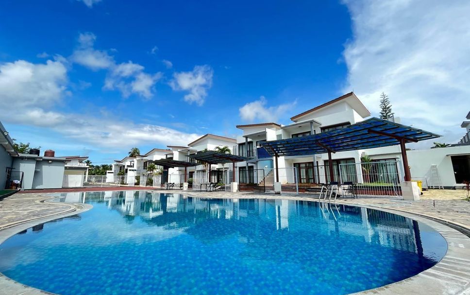 Kolam renang Gambar