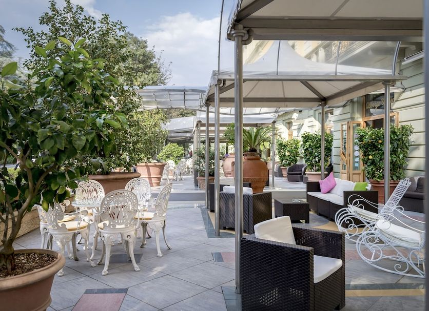 Patio Gambar