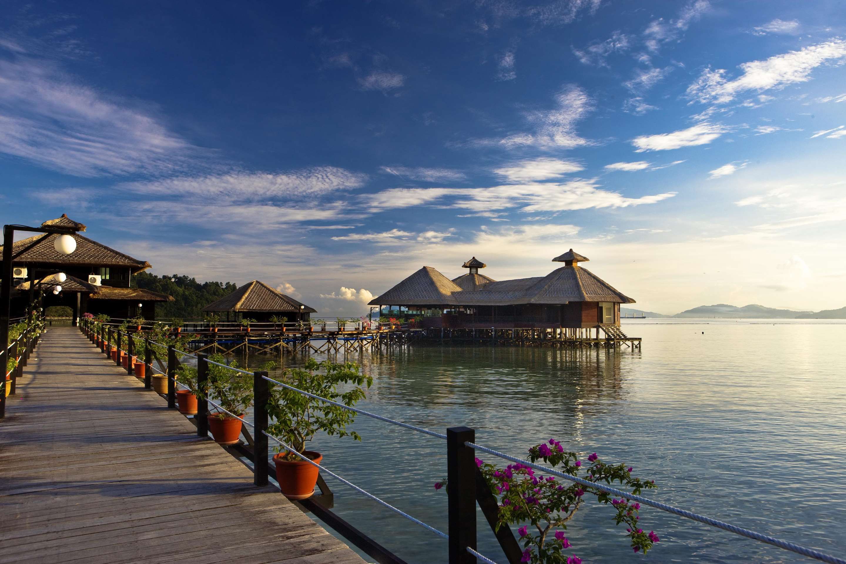 Pemandangan luar