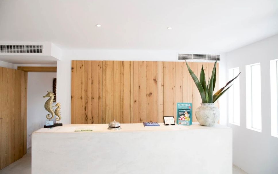 Meja Penyambut Tetamu Gambar